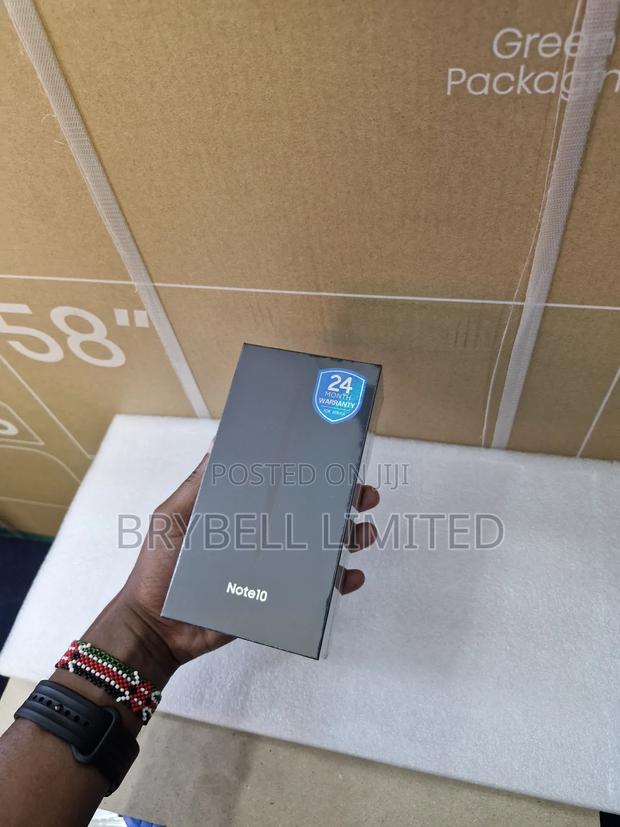 New Samsung Galaxy Note 10 5G 256 GB Black - main view