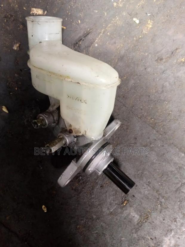 Daihasu Mira Master Cylinder