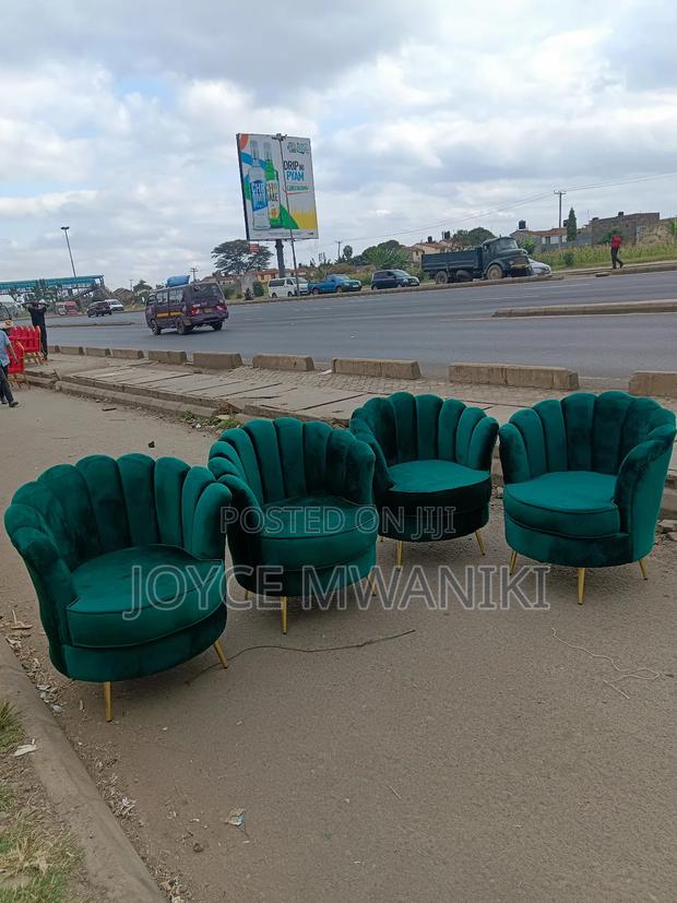 Pedicure Green Seats or Flower Sofa Design  - thumbnail 2