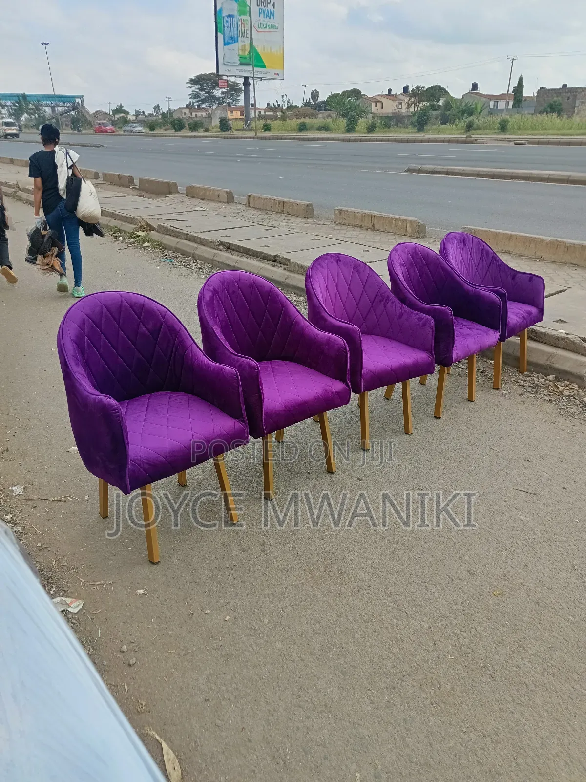 Latest Design Manicure Purple Seats 