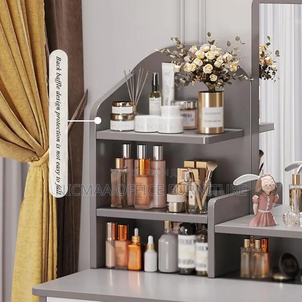 Glowup Vanity Set With Mirror Storage Drawers - thumbnail 2