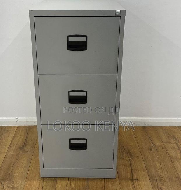 Office Cabinet : 33" 3-Drawer Metal Filing Cabinet - thumbnail 4