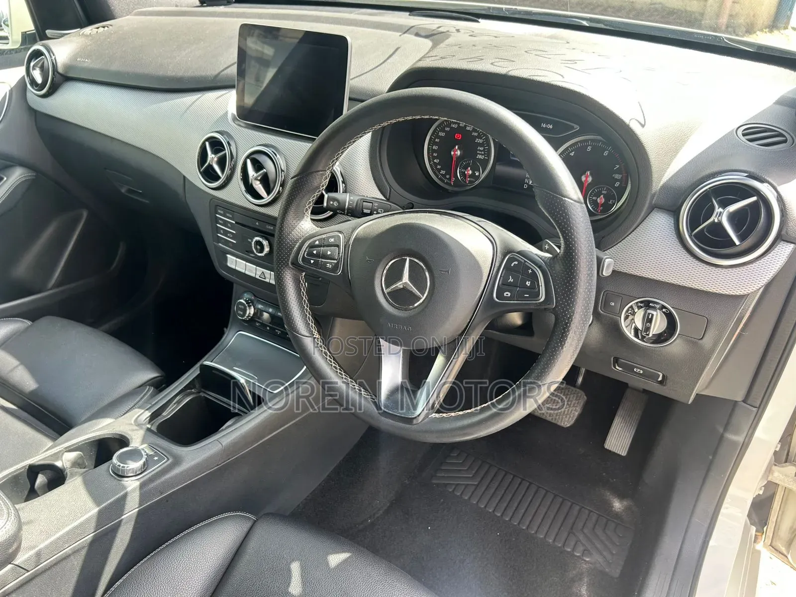 Mercedes-Benz B-Class 2018 White
