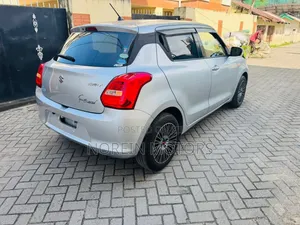 Suzuki Swift 2018 Silver