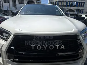 Toyota Hilux 2020 Off white