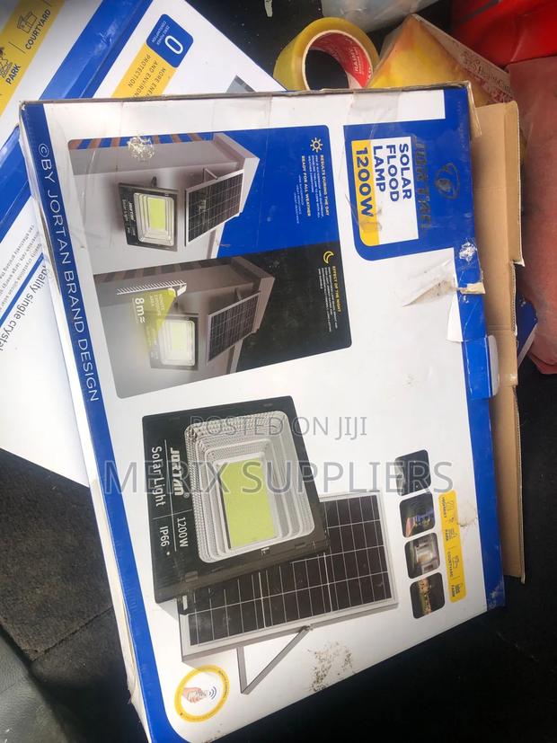 1200w Solar Led Floodlight - thumbnail 2