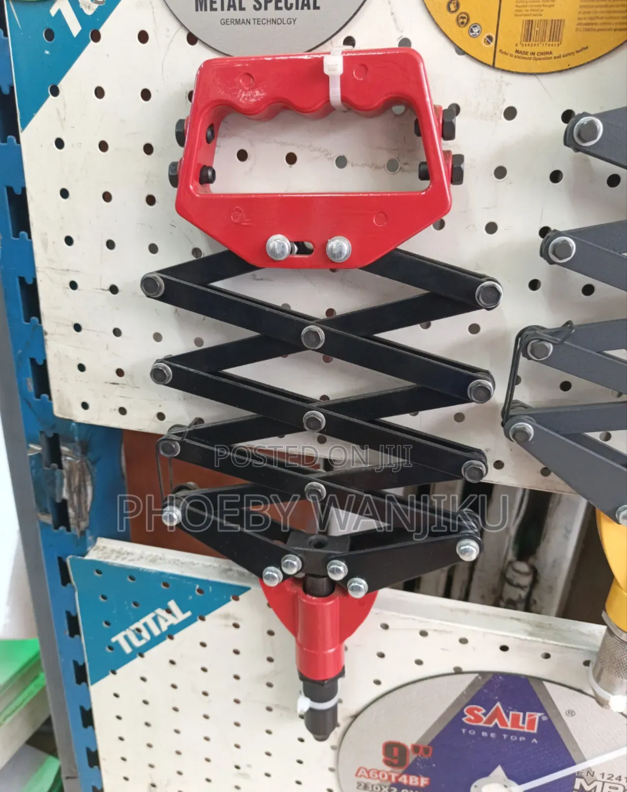 Hand Rivet Gun