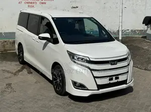 Toyota Noah 2.0 FWD (8 Seater) 2018 Pearl