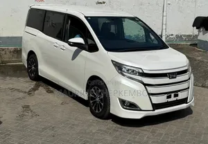 Toyota Noah 2.0 FWD (8 Seater) 2018 Pearl