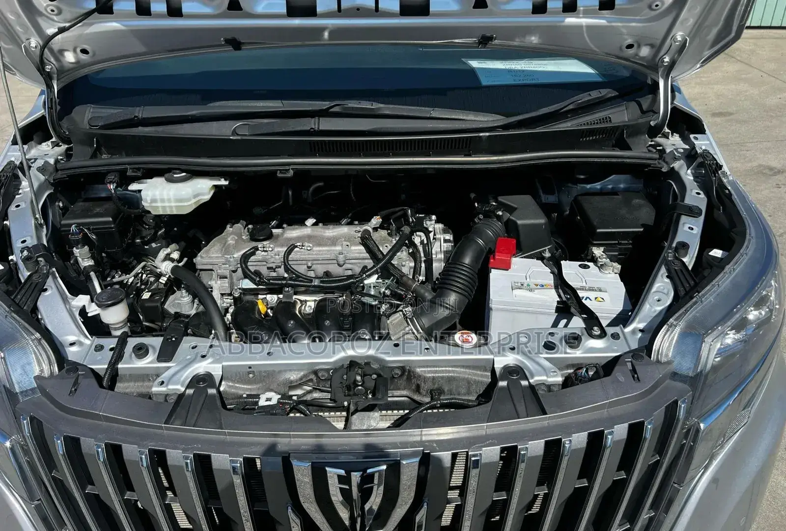 Toyota Esquire 2.0 FWD (8 seater) 2019 Silver