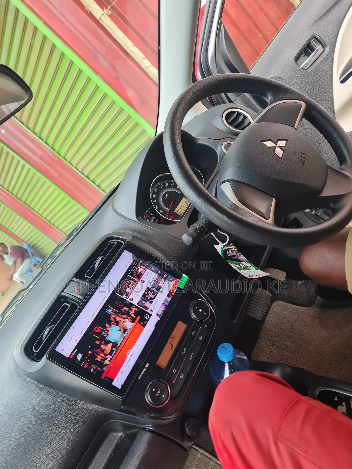 Mitsubishi Mirage 2010 + Android Radio Available