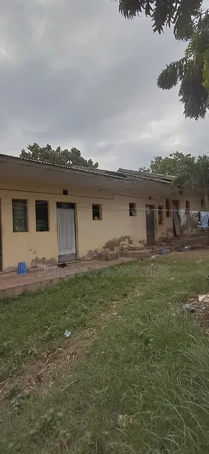 5bdrm Bungalow in Mtwapa for sale