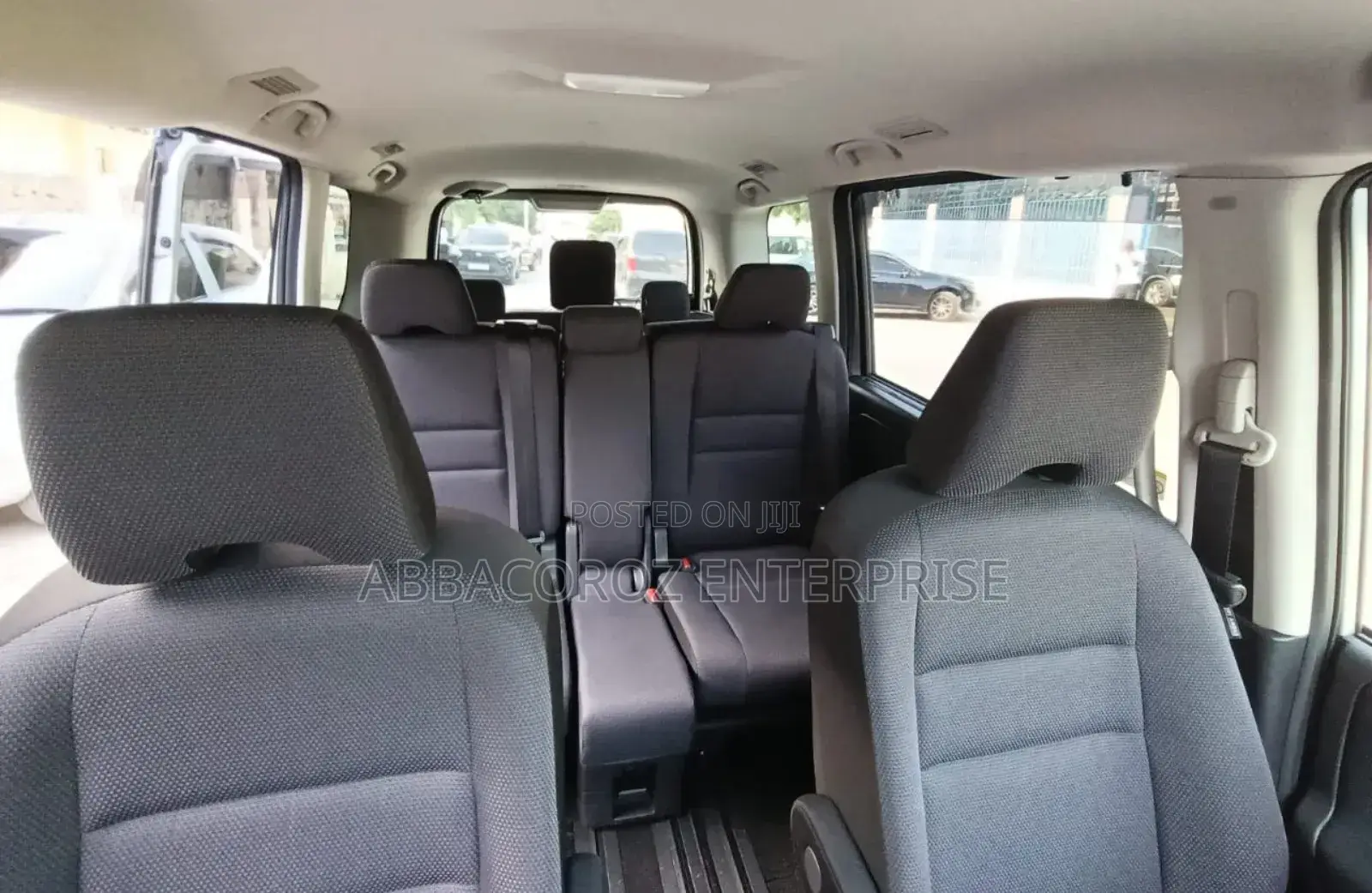 Nissan Serena 2018 Silver