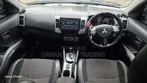 Mitsubishi Outlander 2012 Black