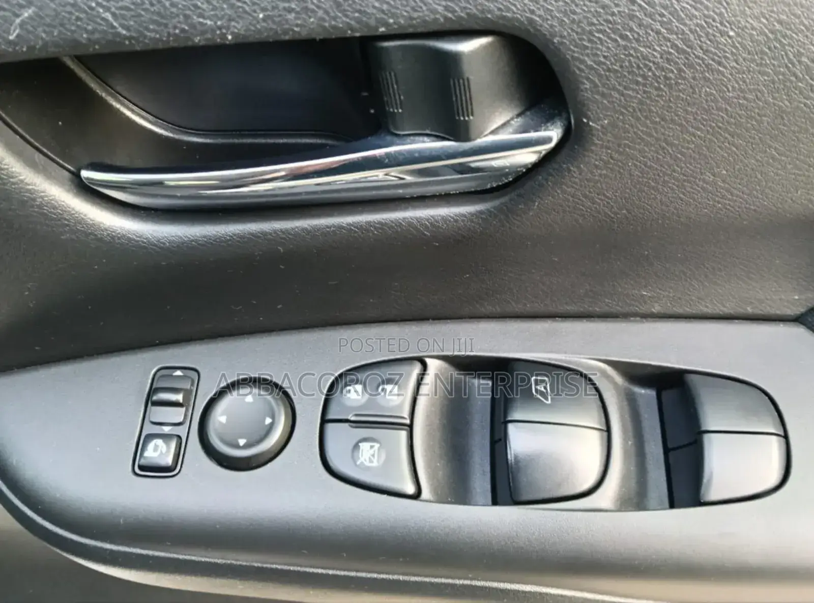 Nissan Serena 2018 Silver