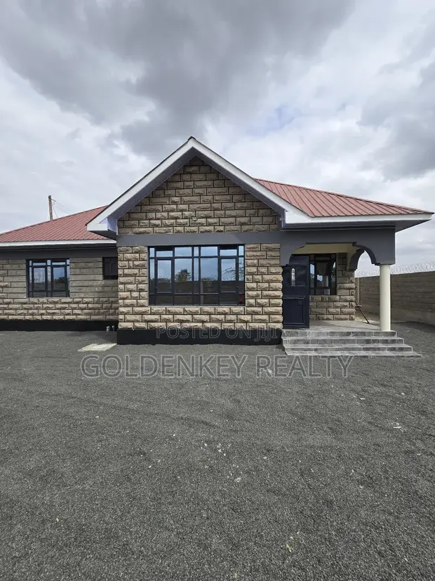 3bdrm Bungalow in Kitengela for sale