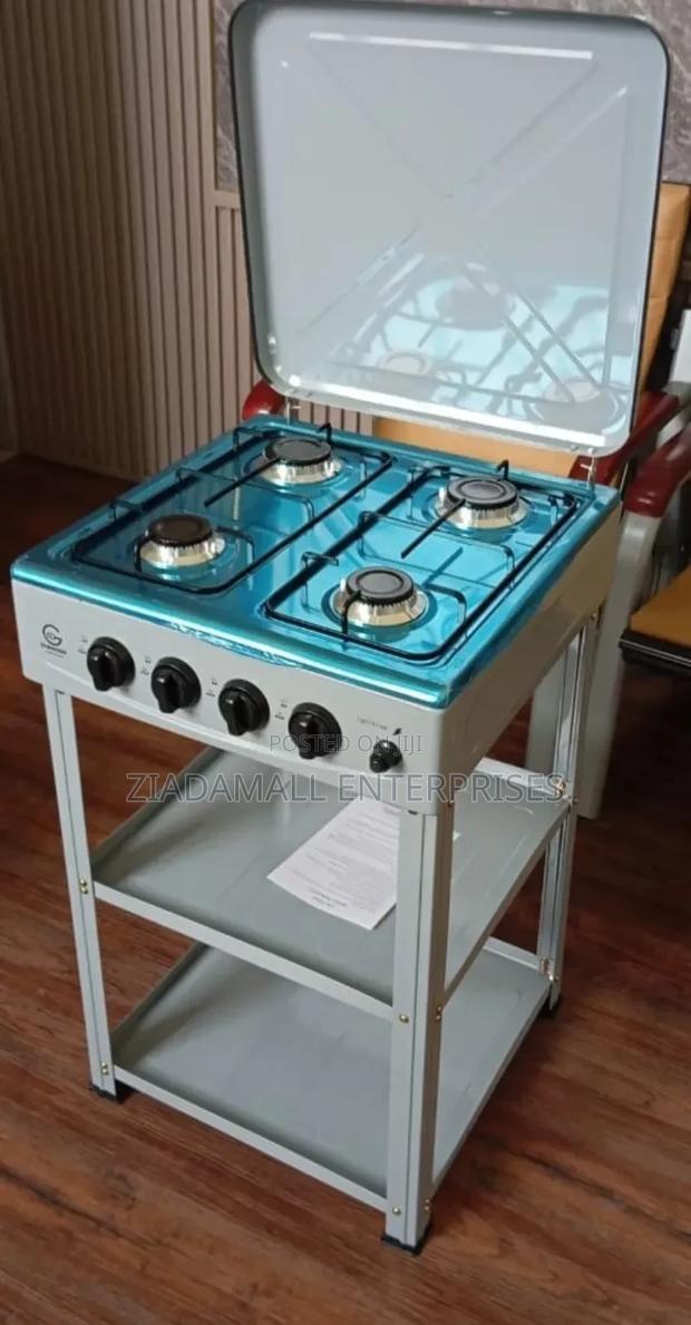 Eurochef Gas Cooker With Shelves – Power, Space 4 Burner