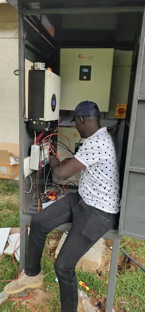 10kwh Lithium Battery 6kw Hybrid Inverter 5.13kw Solar Panel