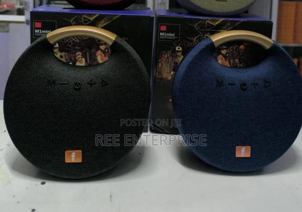 M1 Mini Bluetooth Speaker Wireless Speaker Phone 1200 Mah