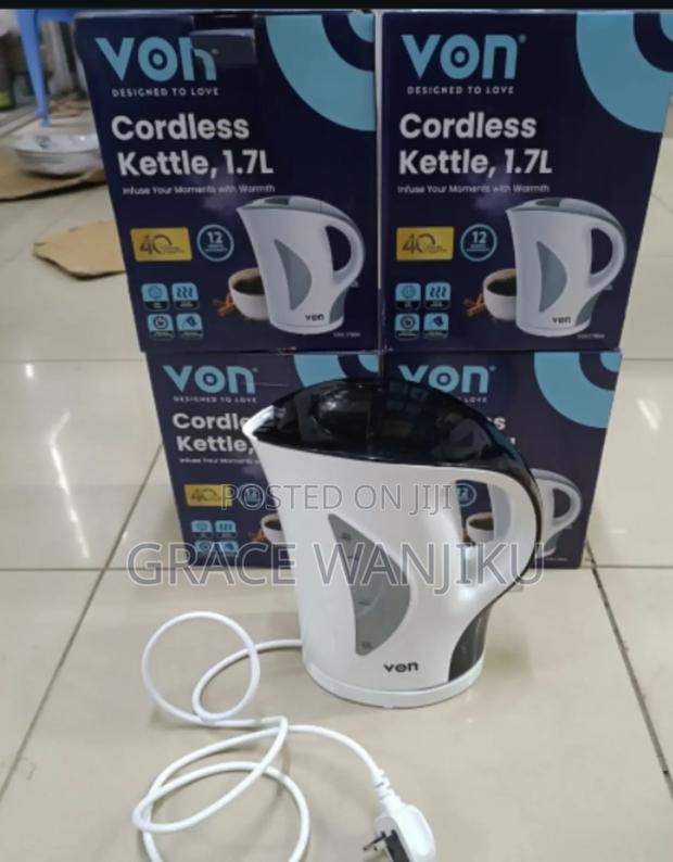 *Von Vskl17bnk 1.7 Litres Upright Cordless Kettle