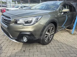 Subaru Outback 2018 Green