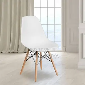 Office Chair ; Eames Dinning Chair