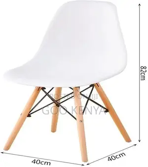 Office Chair ; Eames Dinning Chair