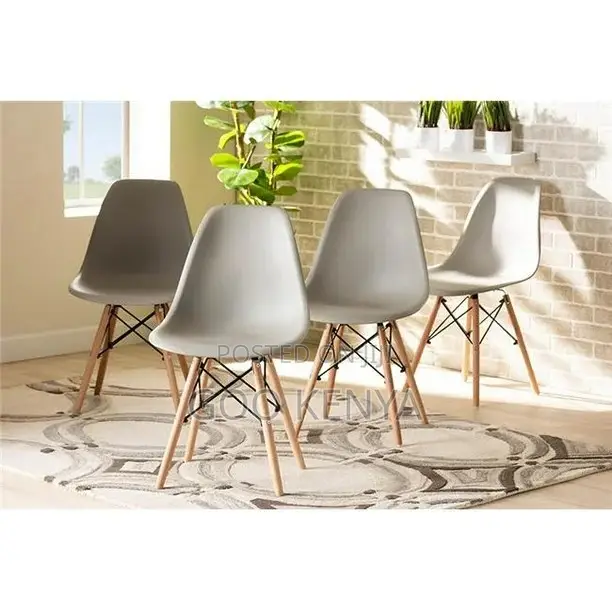 Office Chair ; Eames Dinning Chair