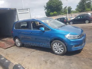 Volkswagen Touran 2018 Blue