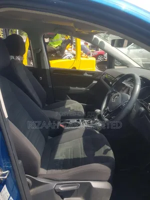 Volkswagen Touran 2018 Blue