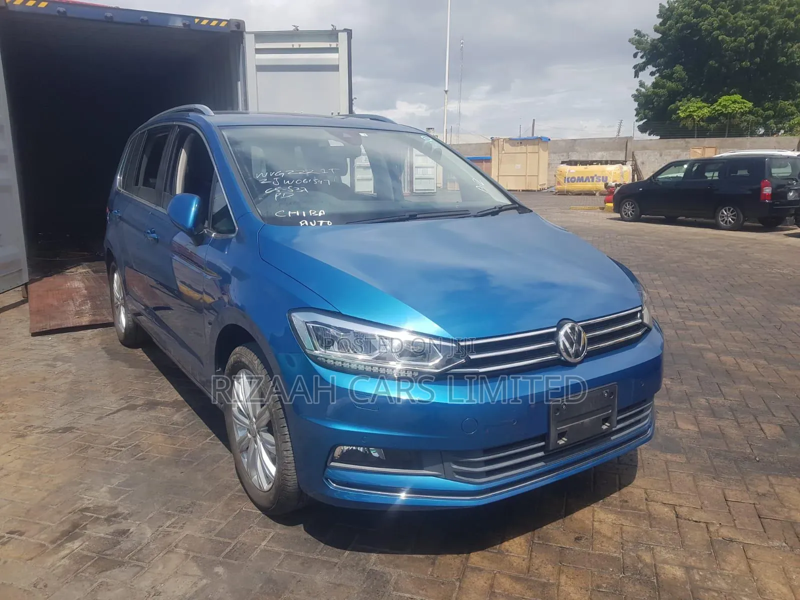 Volkswagen Touran 2018 Blue