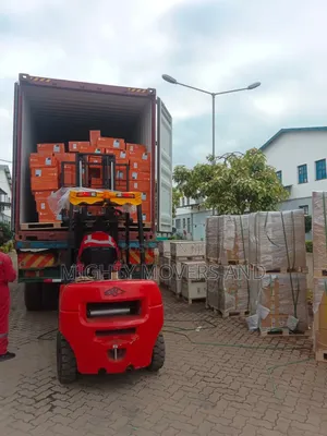 Container Trailer Available for Goods Transport