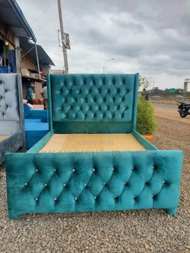 Beds Modern Light Green Chester Bed 5 by 6 - main view