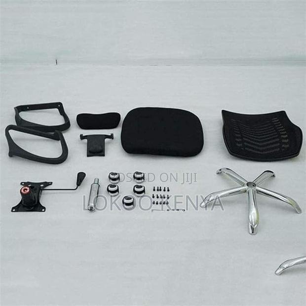 Office Chair : Head Max Black Desk Chair - thumbnail 2