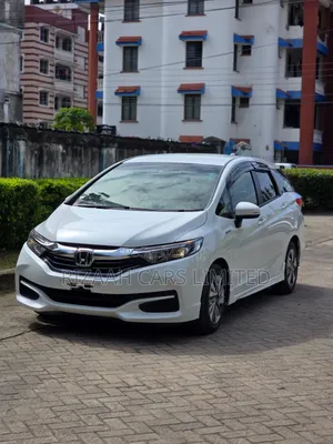 Honda Fit Shuttle 1.5 Hybrid 2WD 2018 White