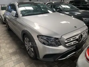 Mercedes-Benz E220 2018 Silver