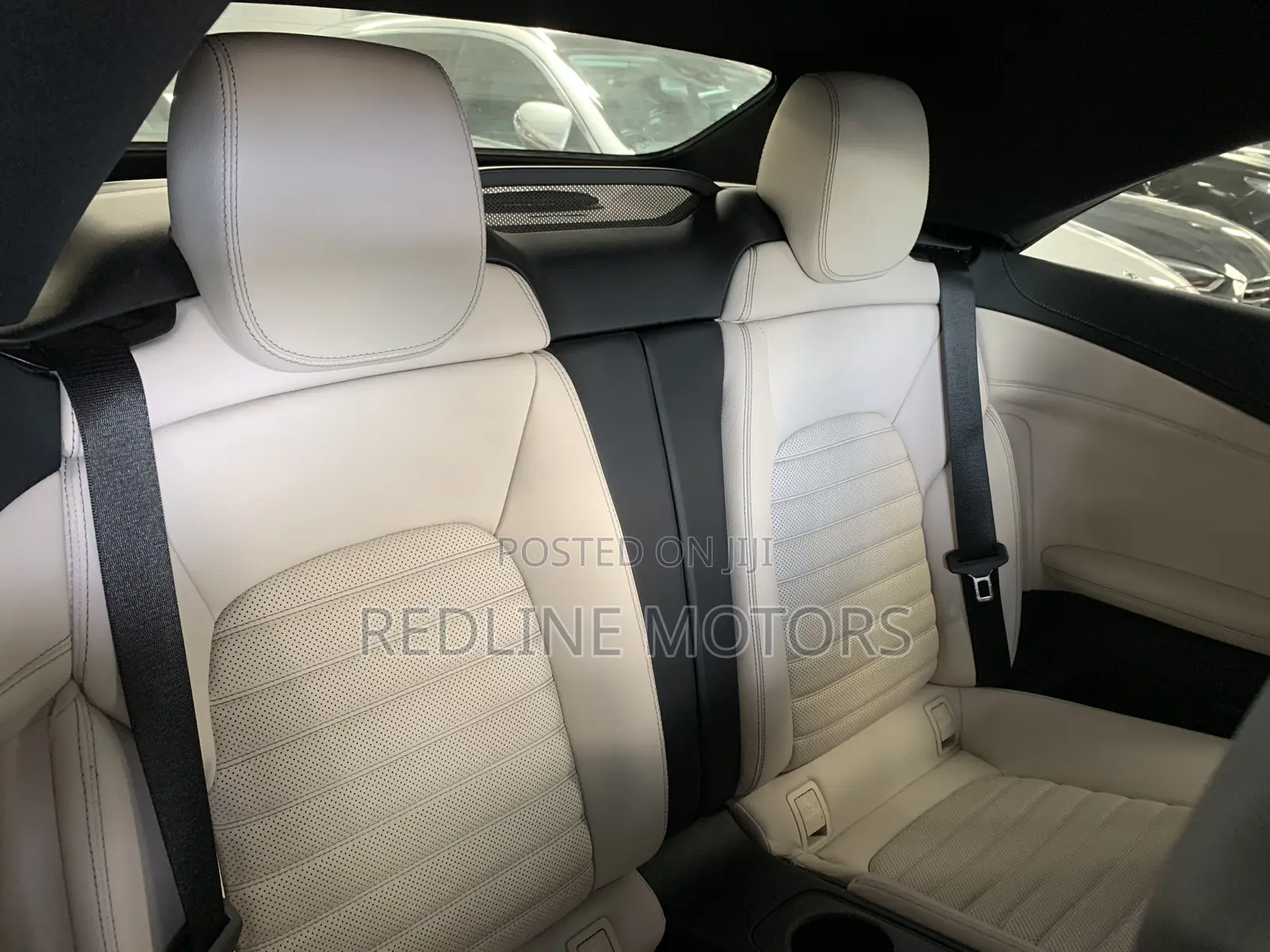 Mercedes-Benz C180 2018 Pearl