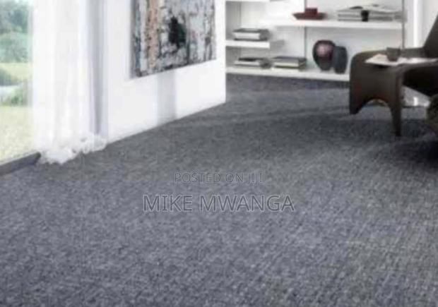 Wall to Wall Carpet - main view