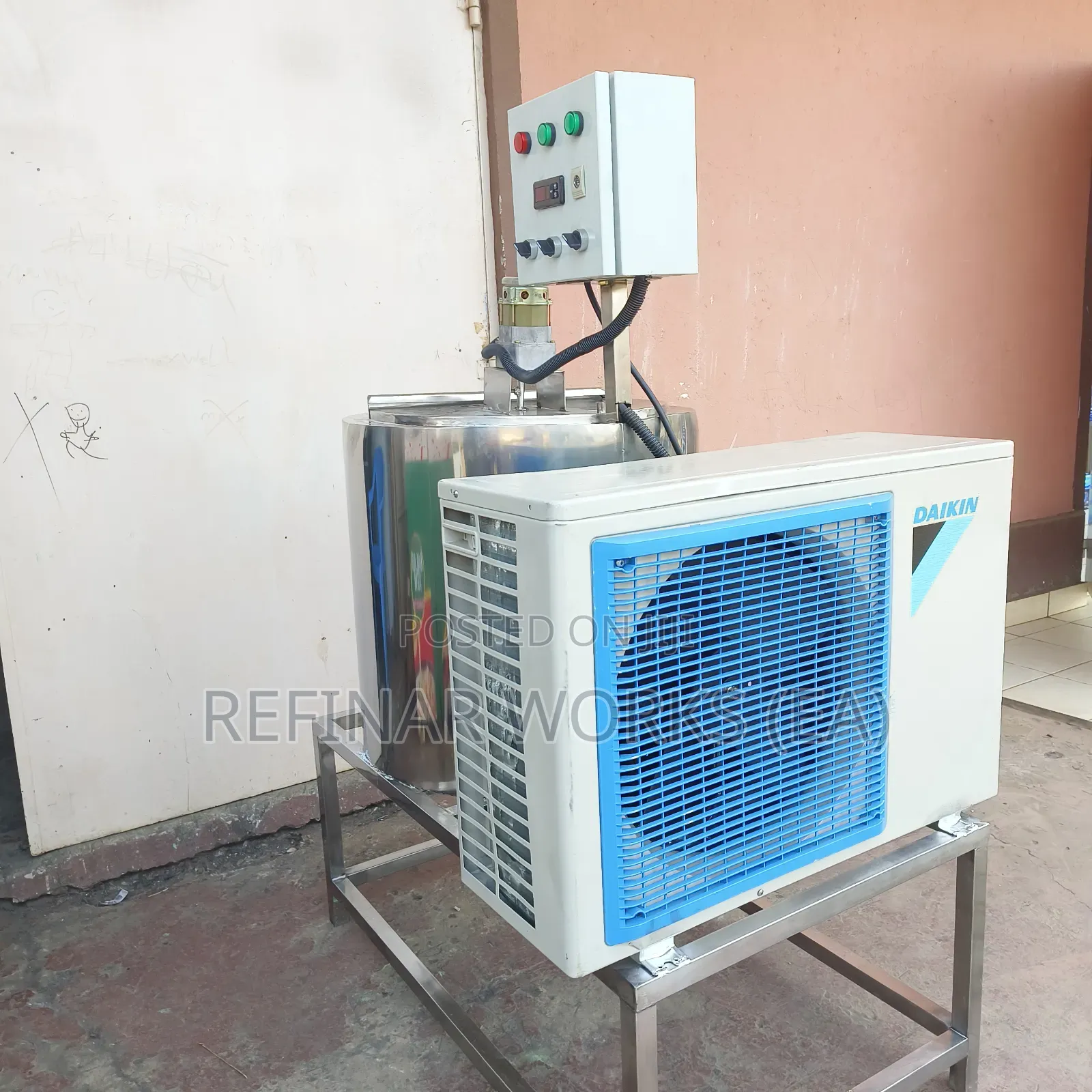 Milk Receiving Storage Tank With Mixing Option