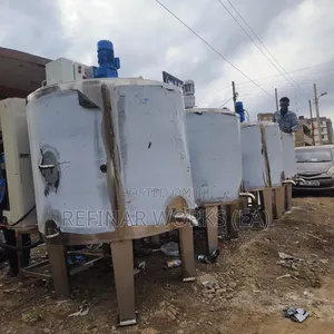 Milk Receiving Storage Tank With Mixing Option