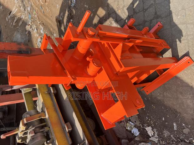 Double Interlocking Machine - thumbnail 3