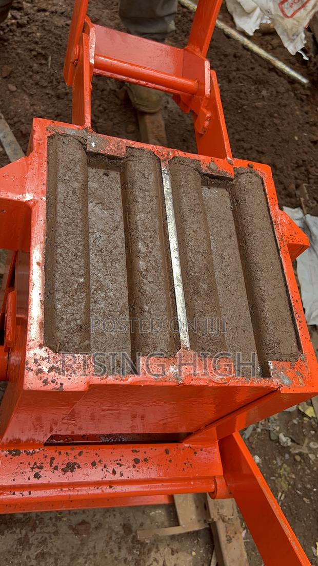 Double Quality Interlocking Machines - thumbnail 2