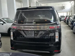 Nissan Elgrand 2018 Black