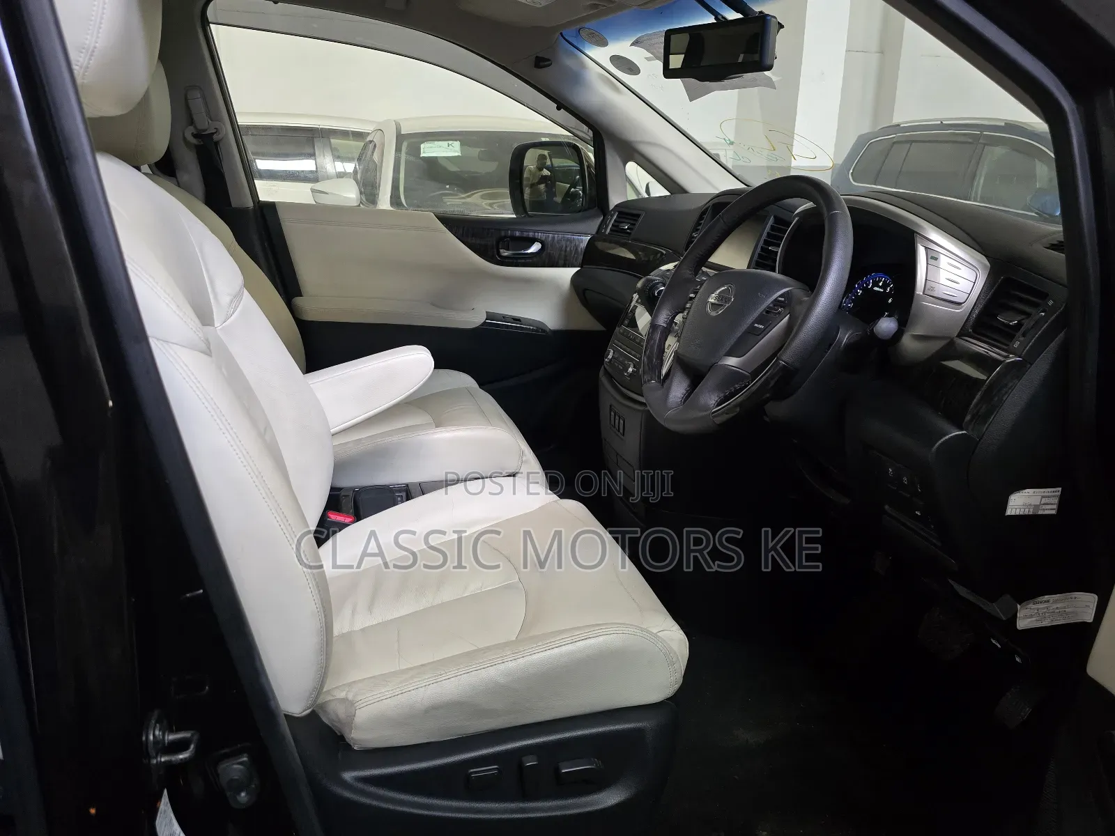 Nissan Elgrand 2018 Black