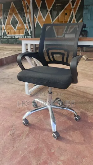 Office Chair With Metallic Stand/Wheels
