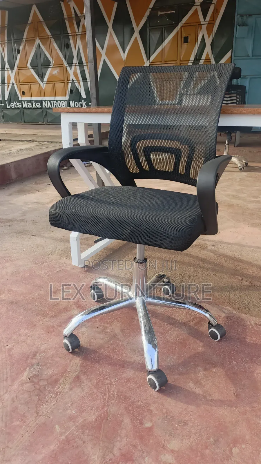 Office Chair With Metallic Stand/Wheels