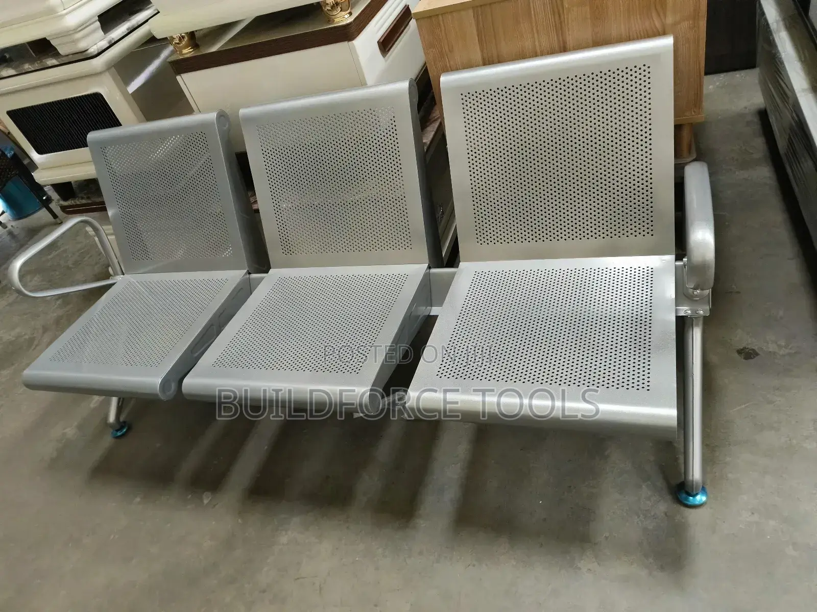 Heavy Duty in Padded Linked Chair
