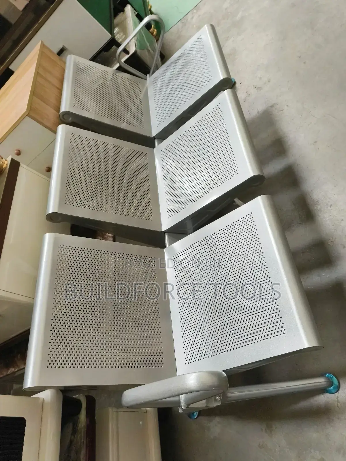 Heavy Duty in Padded Linked Chair