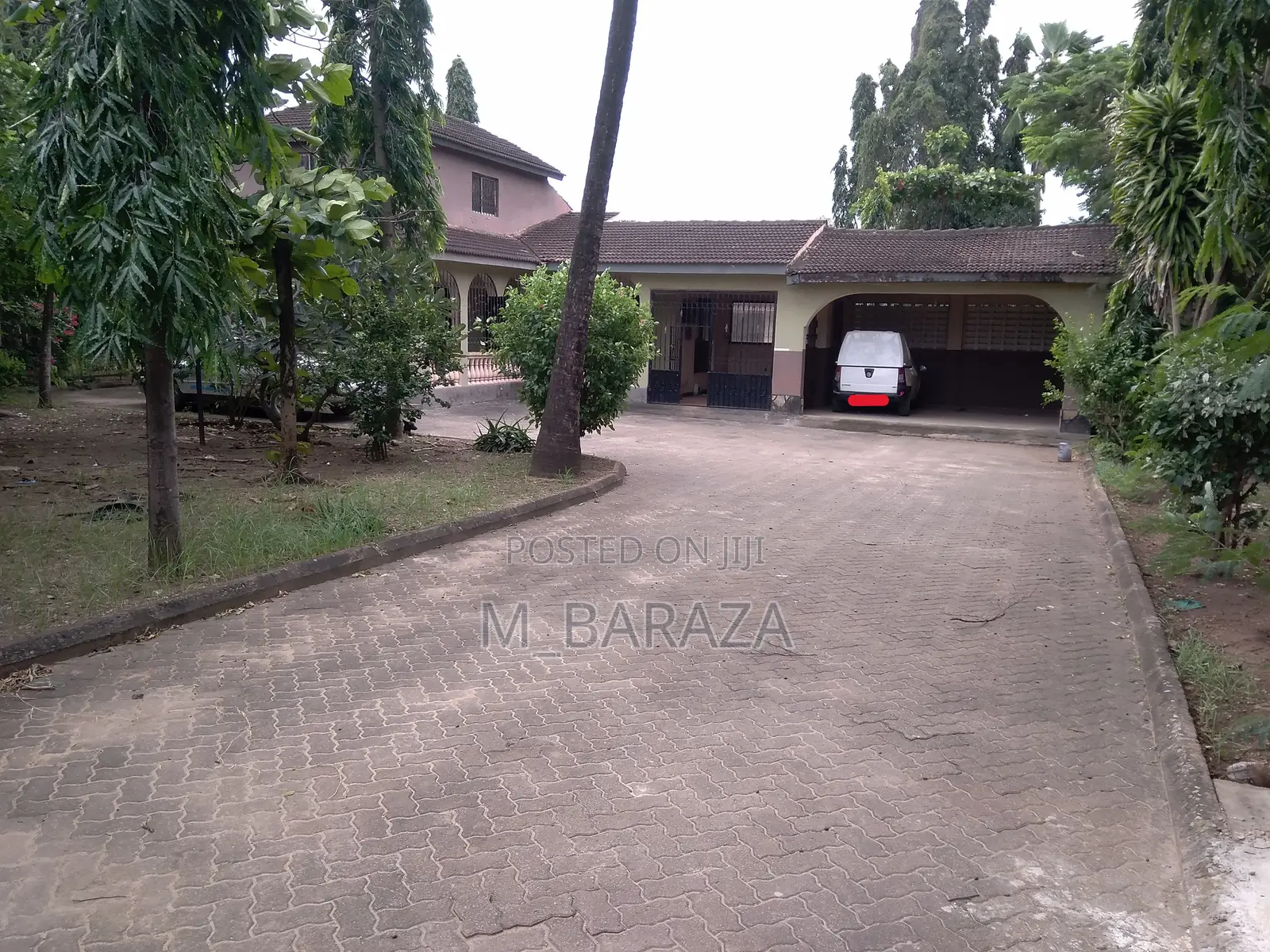 4bdrm Bungalow in Ziwa la Ngombe for sale