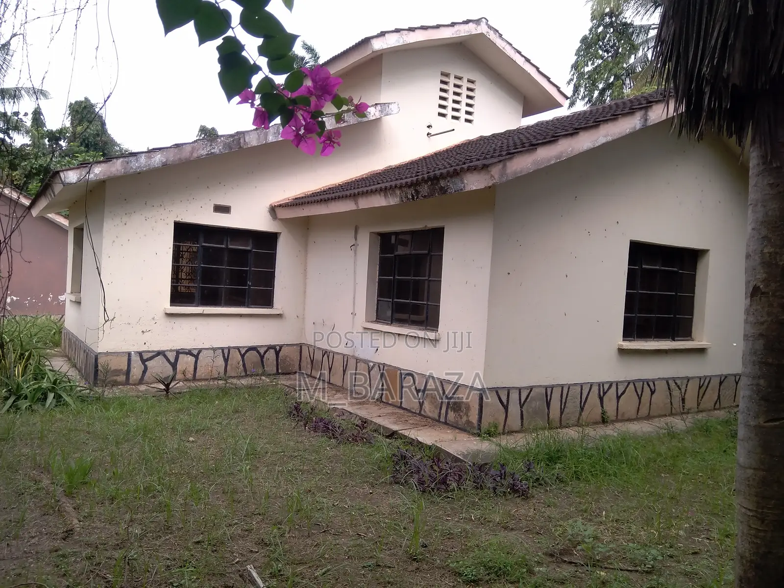 4bdrm Bungalow in Ziwa la Ngombe for sale